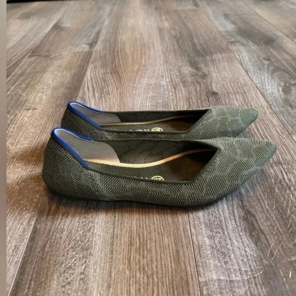 Rothy's The Point Safari Green Giraffe size 8 - Picture 5 of 5